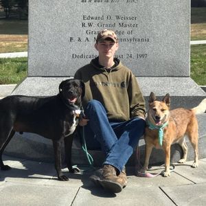 Meet your Posher, Holly